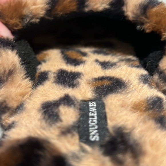 Cheetah print snugleaves slippers - Picture 3 of 4